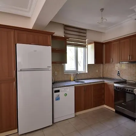 Kaya Apartment *